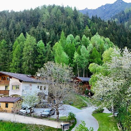 Pension Riese Нойштіфт-ім-Штубайталь Екстер'єр фото