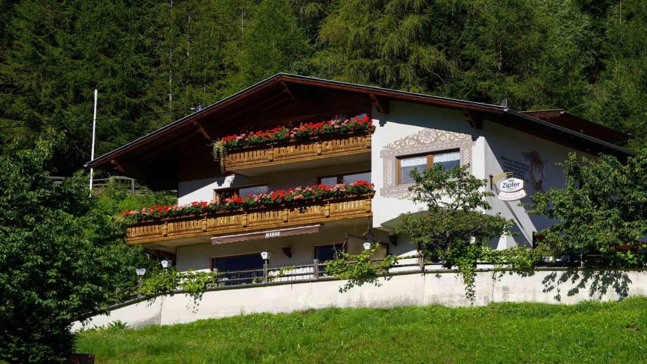 Pension Riese Нойштіфт-ім-Штубайталь Екстер'єр фото
