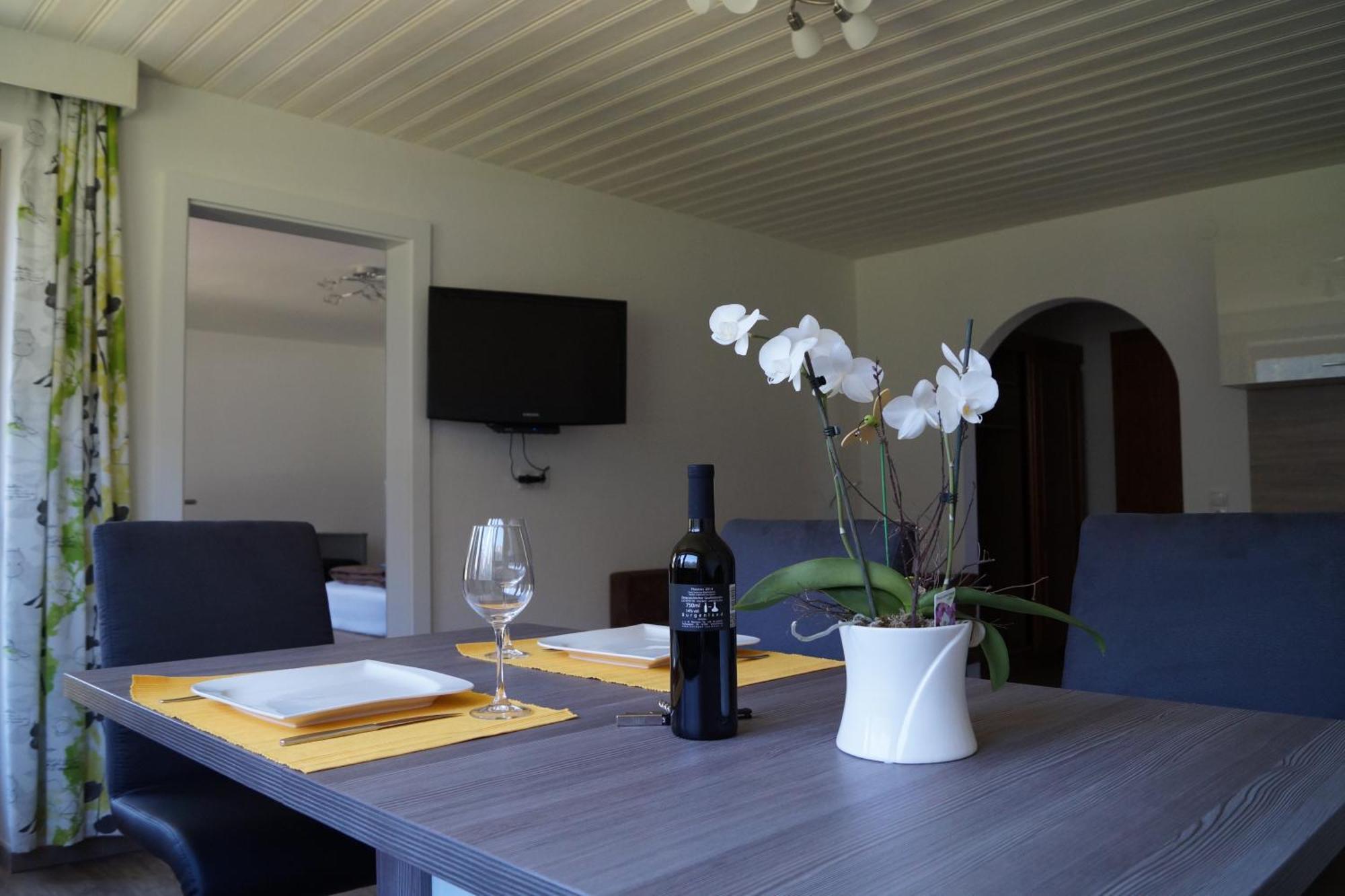 Pension Riese Нойштіфт-ім-Штубайталь Екстер'єр фото