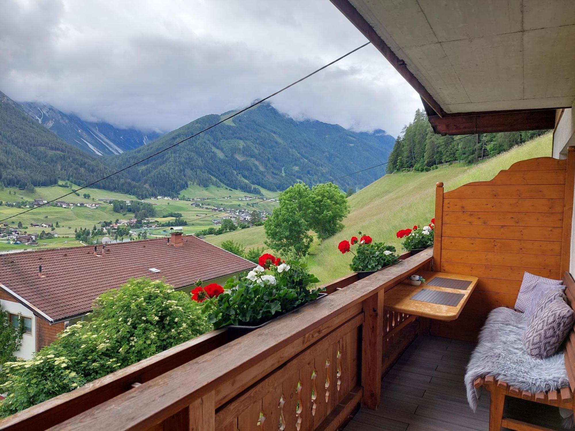 Pension Riese Нойштіфт-ім-Штубайталь Екстер'єр фото
