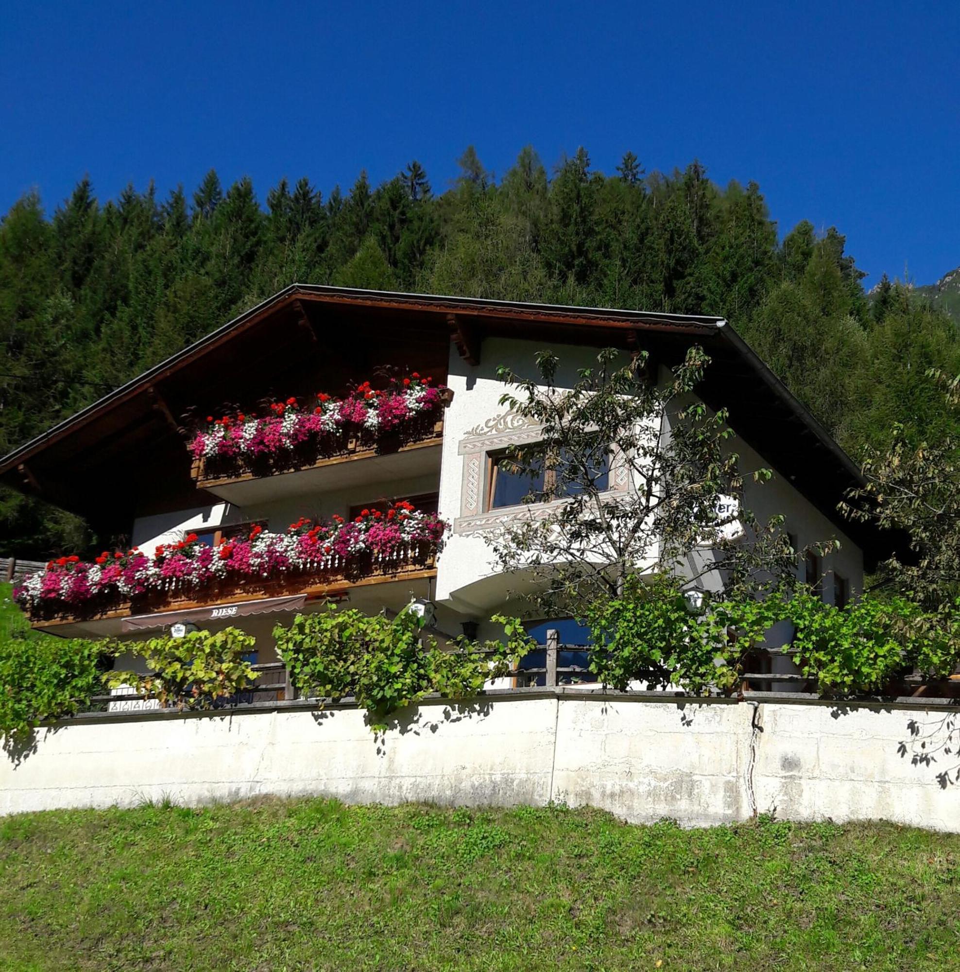 Pension Riese Нойштіфт-ім-Штубайталь Екстер'єр фото